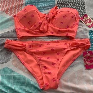 Candie’s bikini set nwt